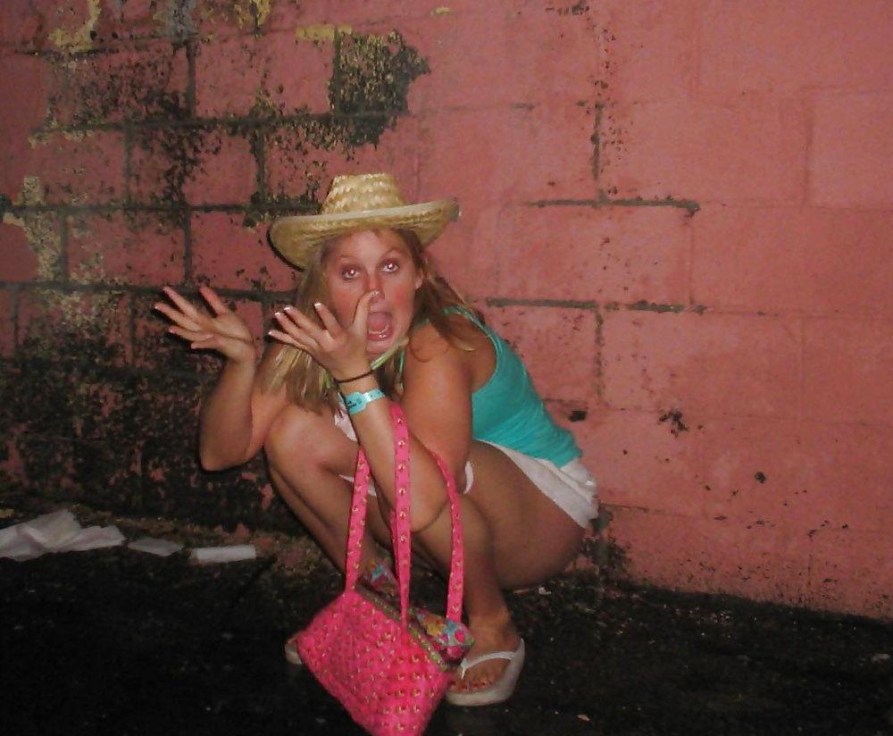 25P Teens Caught 2 (Outside) by Voyeur TROC