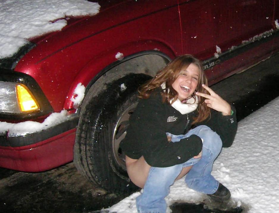 25P Teens Caught 2 (Outside) by Voyeur TROC