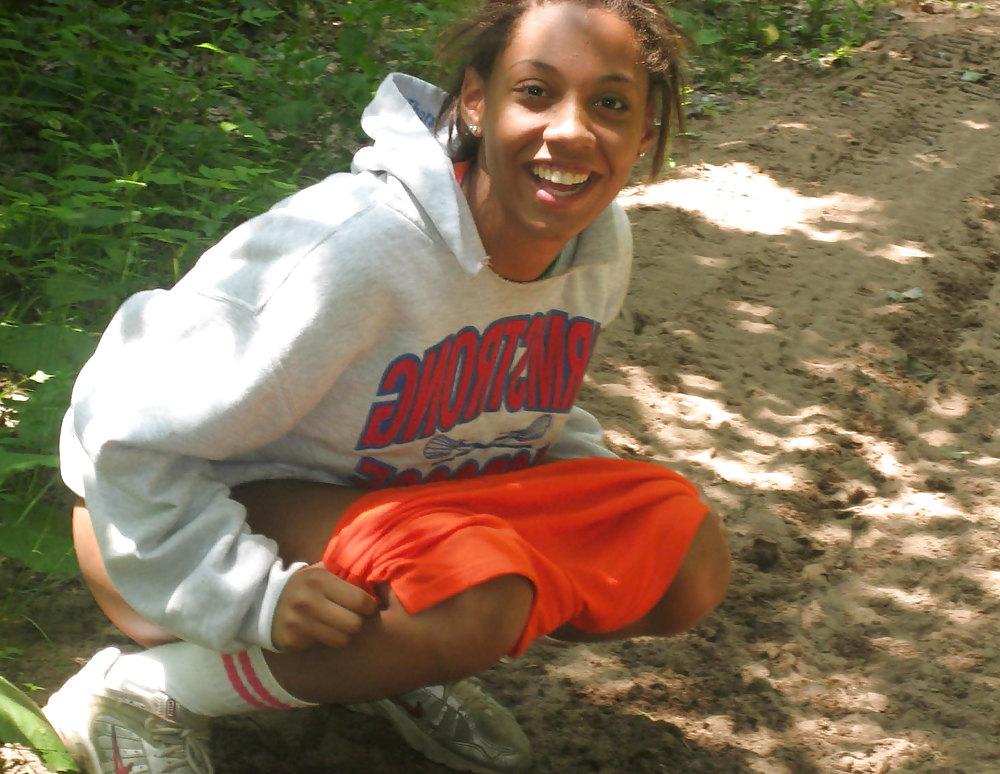 25P Teens Caught 2 (Outside) by Voyeur TROC