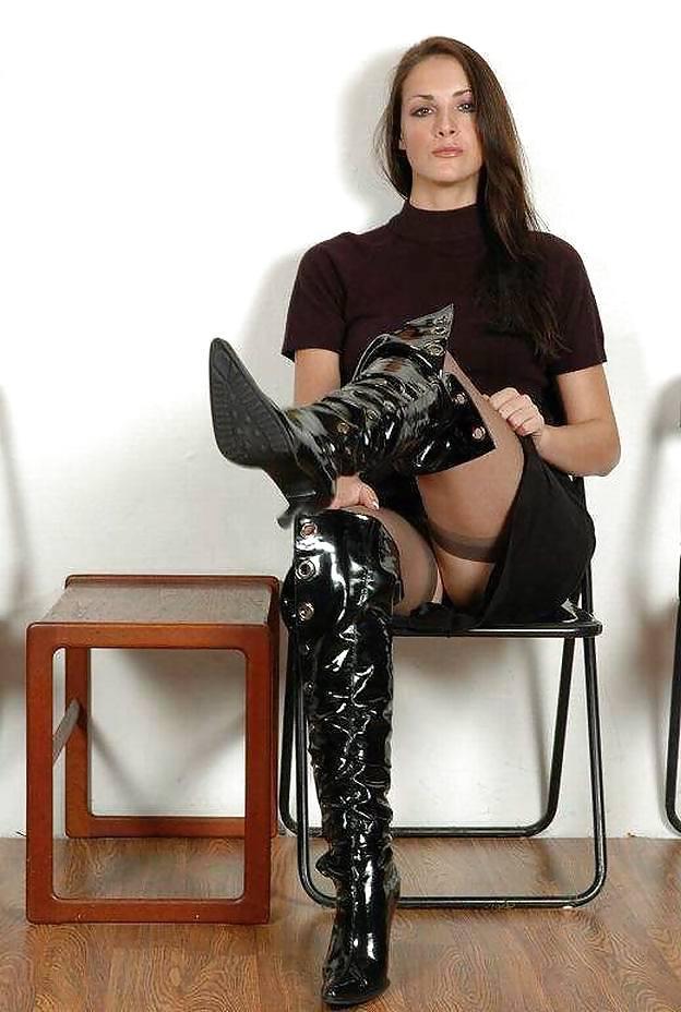 25P Hot sluts in Boots 6