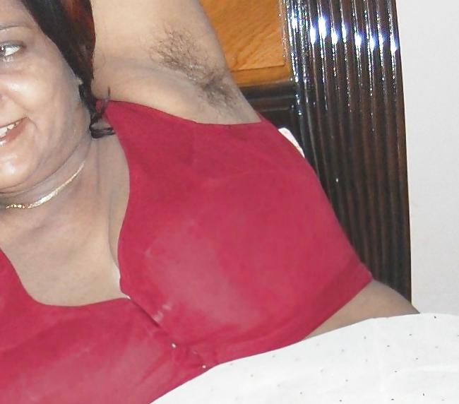 25P Sexy mature indian