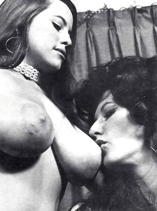 25P Babes Of Yesterday B&W