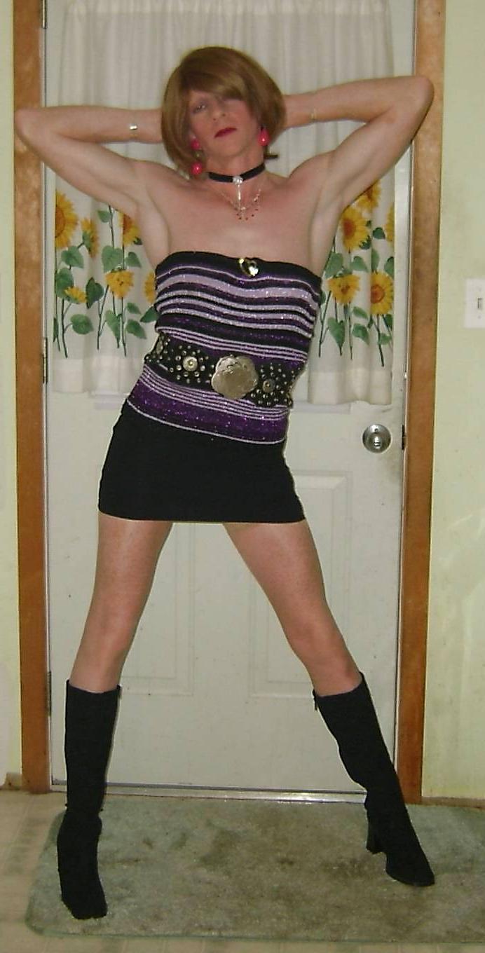 17P DEBBIE HEART-PUSS IN BOOTS