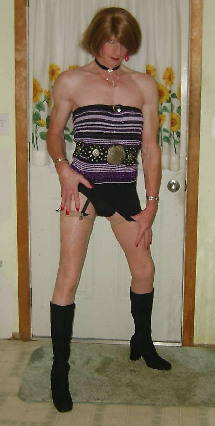 17P DEBBIE HEART-PUSS IN BOOTS