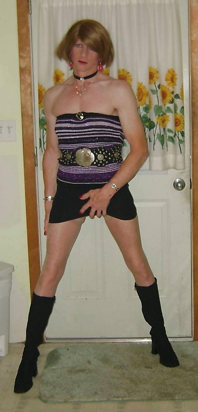 17P DEBBIE HEART-PUSS IN BOOTS