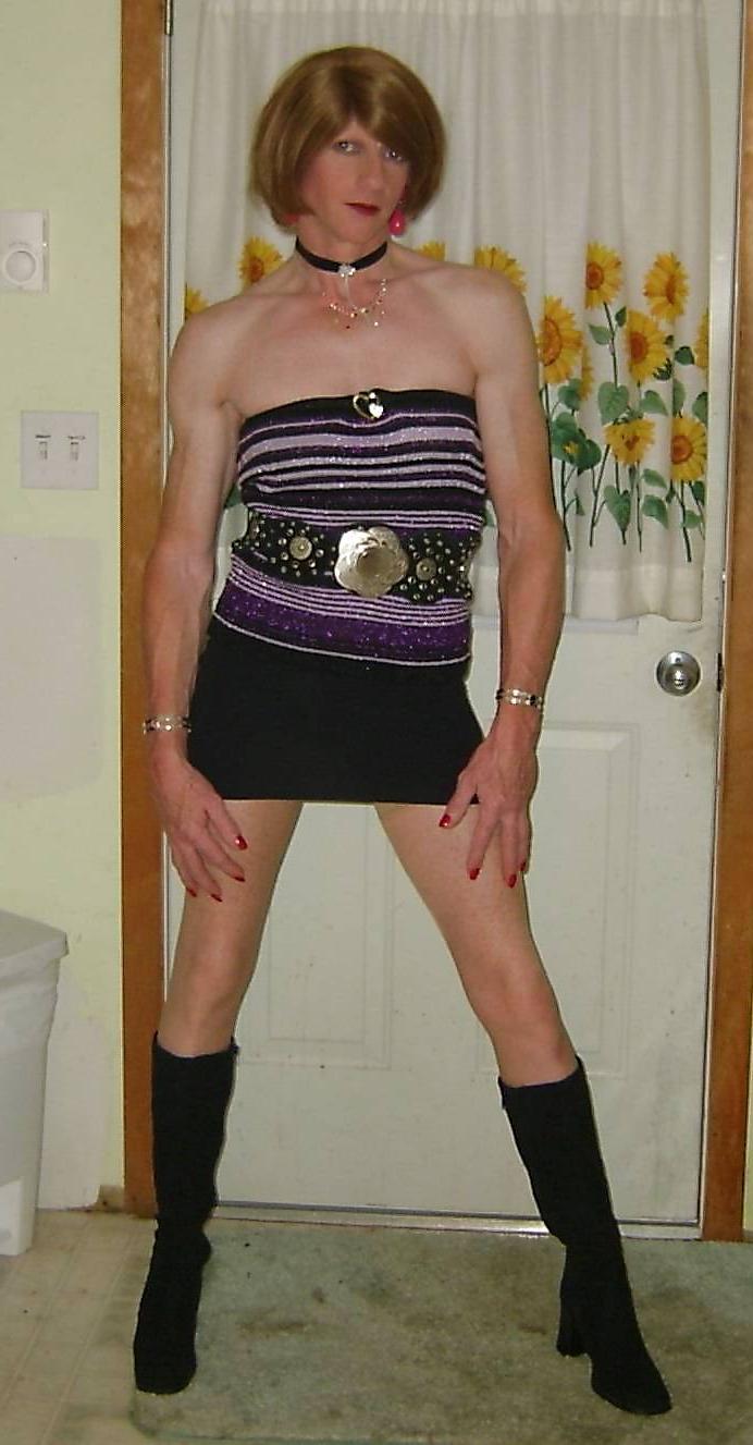 17P DEBBIE HEART-PUSS IN BOOTS