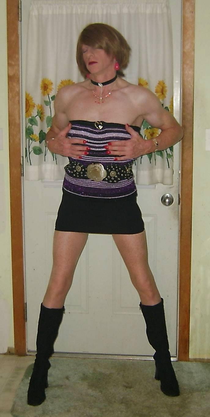 17P DEBBIE HEART-PUSS IN BOOTS