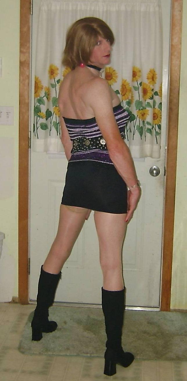 17P DEBBIE HEART-PUSS IN BOOTS