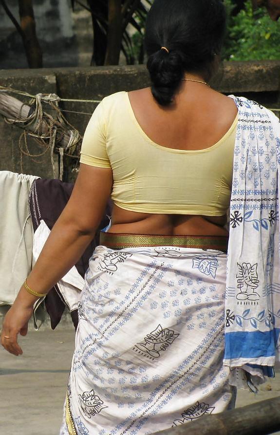 23P Indian in saree showing back