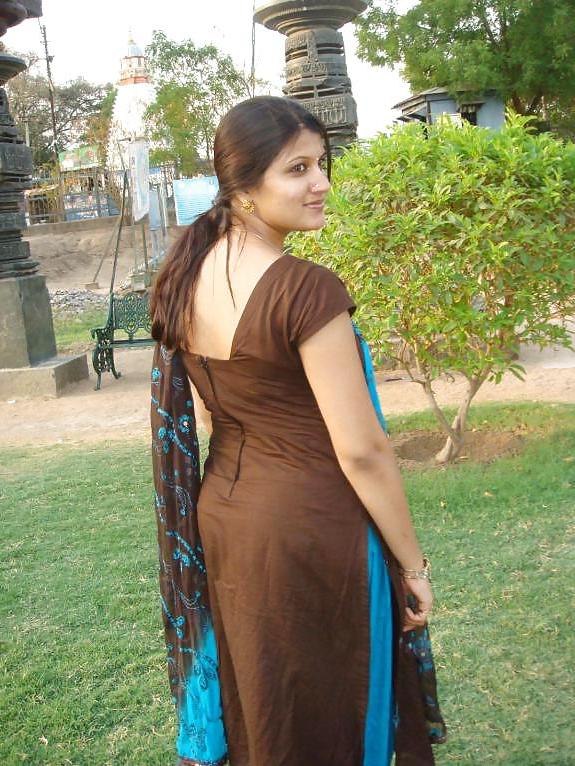 23P Indian in saree showing back