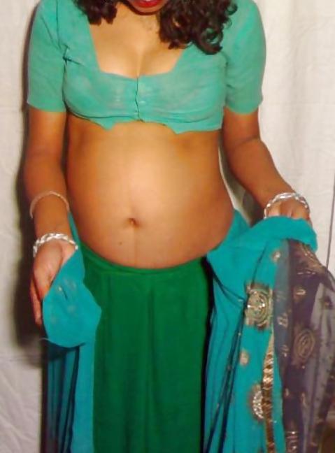 7P Indian brown skin babes boobs