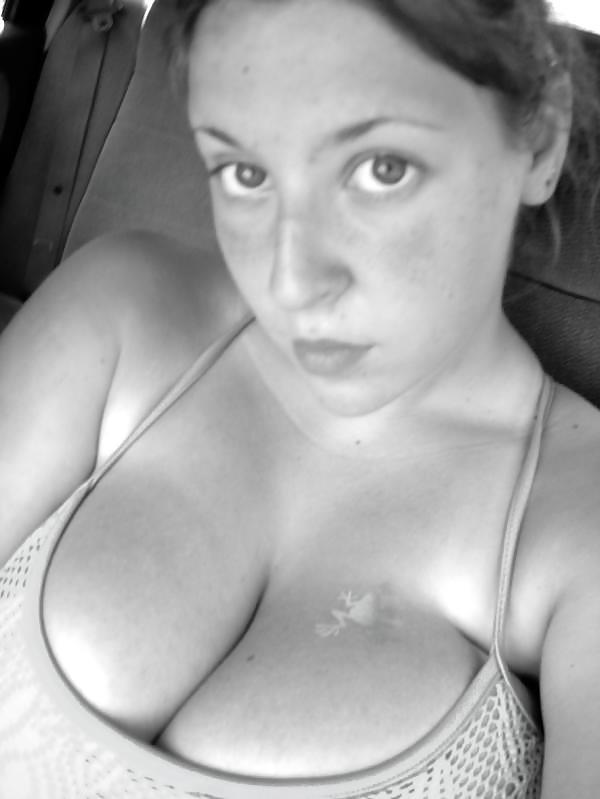 25P Mara got some serious Boobs!!