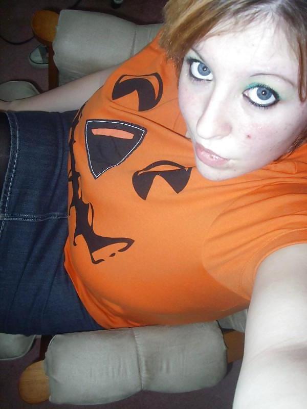 25P Mara got some serious Boobs!!