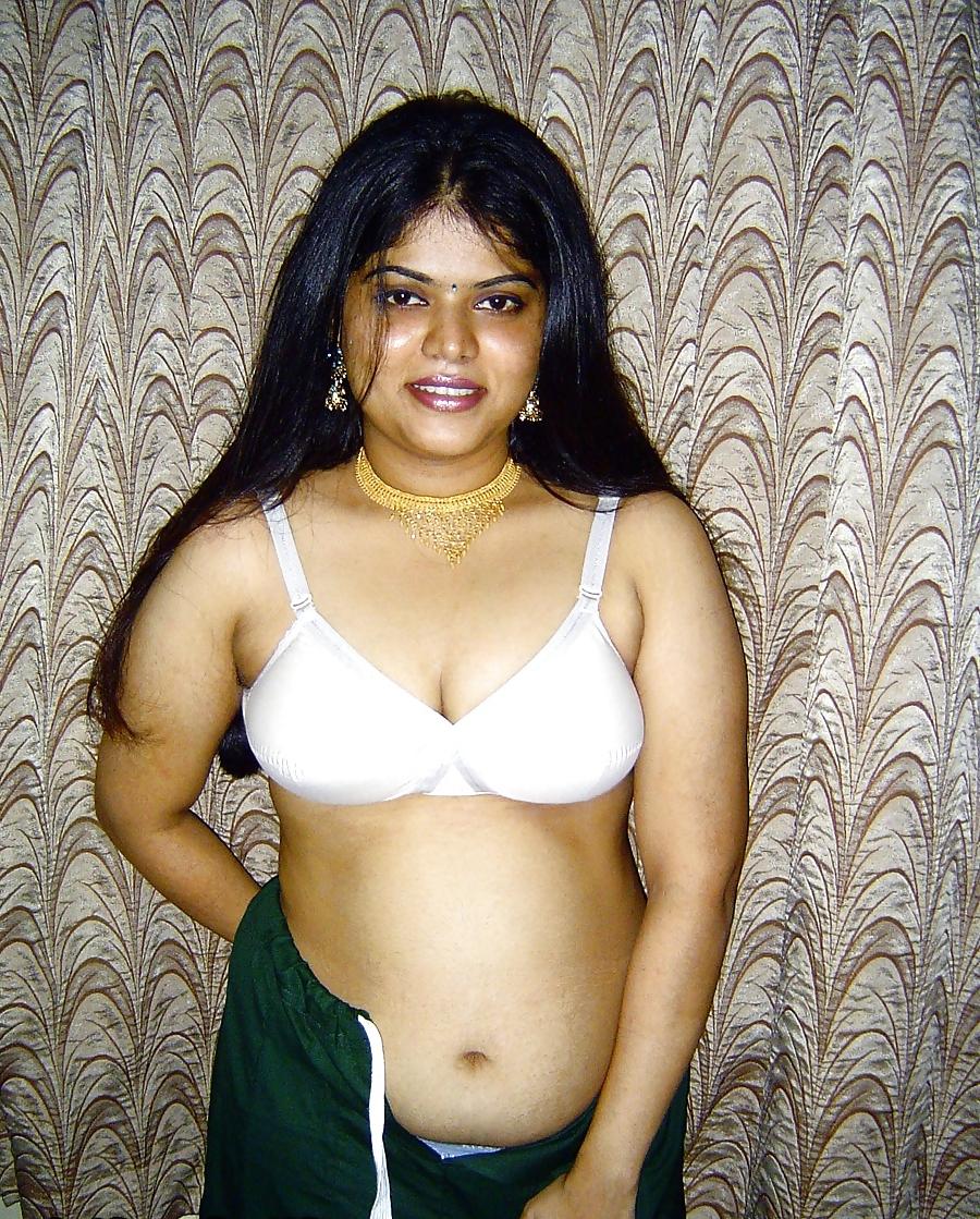 25P Indian Wife Neha