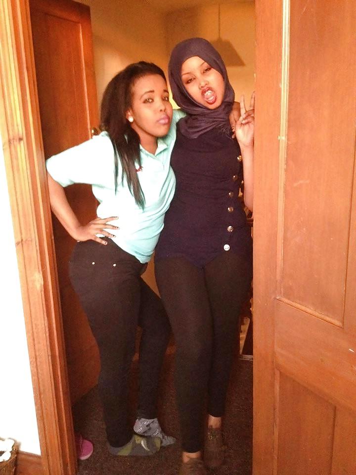 25P Hijab arab beurette Sexy Girls