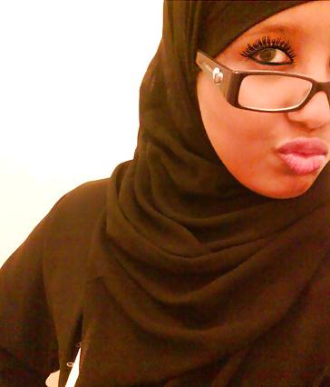 25P Hijab arab beurette Sexy Girls