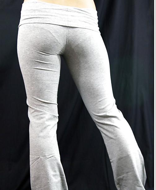 16P Babes in yoga pants 2