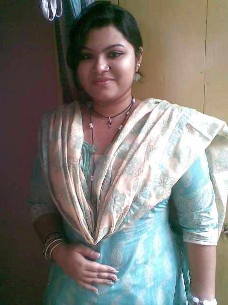25P INDIAN AUNTIES