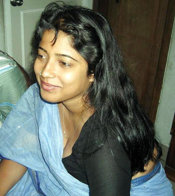 25P INDIAN AUNTIES