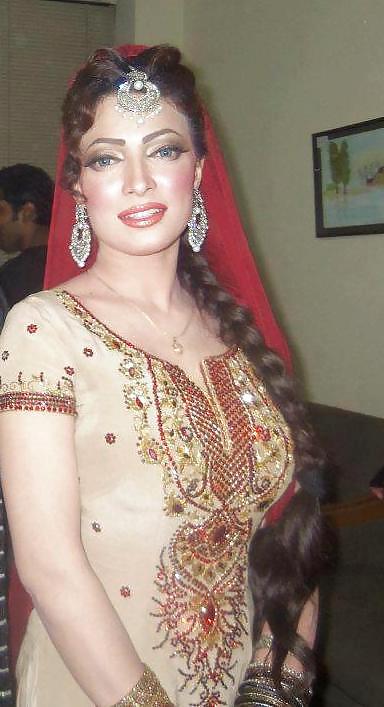 20P Busty Pakistani Bitch SILLA Great Fuck for Big Black Cocks