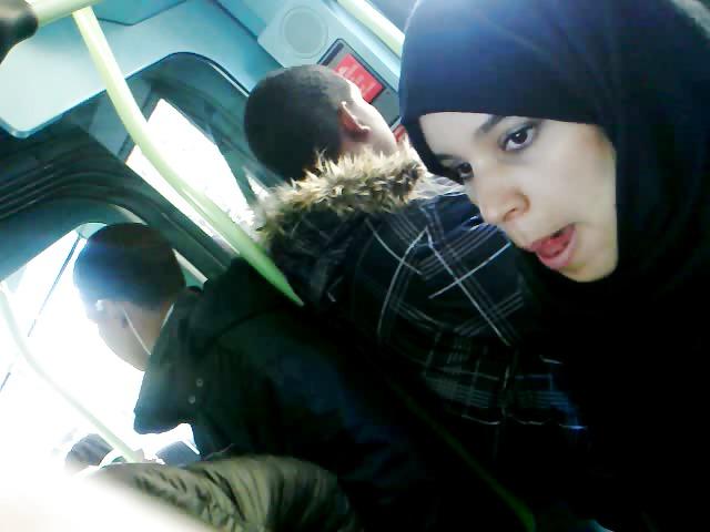 25P Hijab muslim beurette