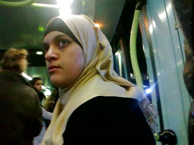 25P Hijab muslim beurette