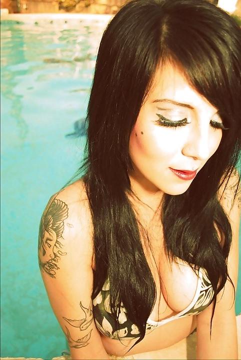 25P Babes & Breasts