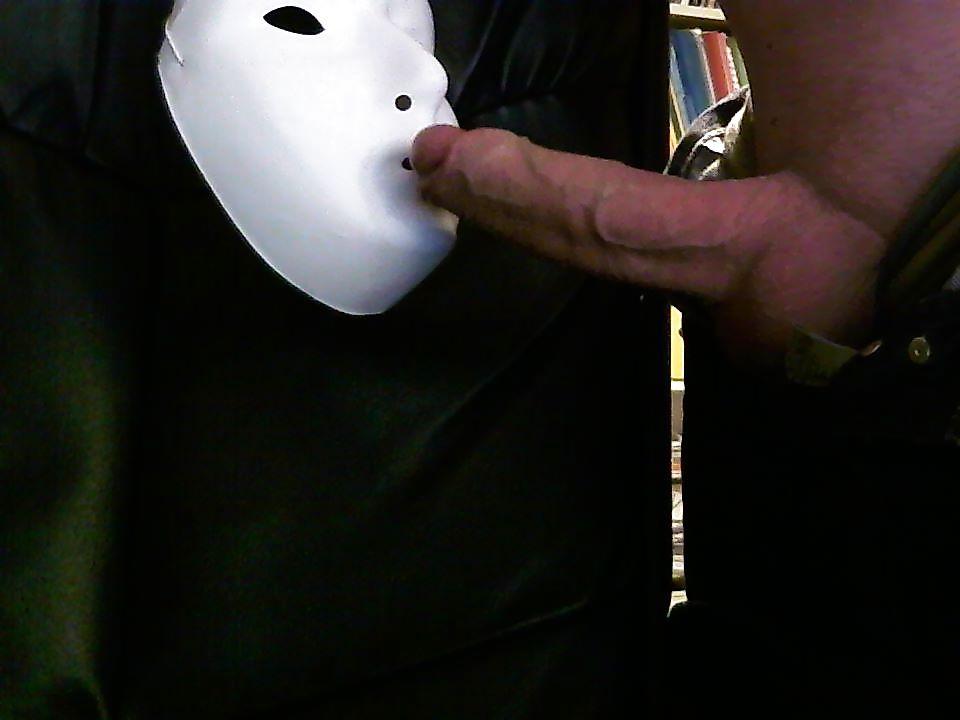 8P My dick with a mask