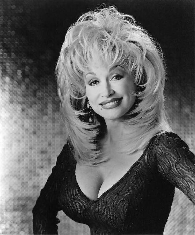 25P The Biggest Boobs In The Music Industry - Busty Tits