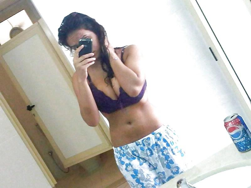 20P Indian Punjabi Blackberry pictures