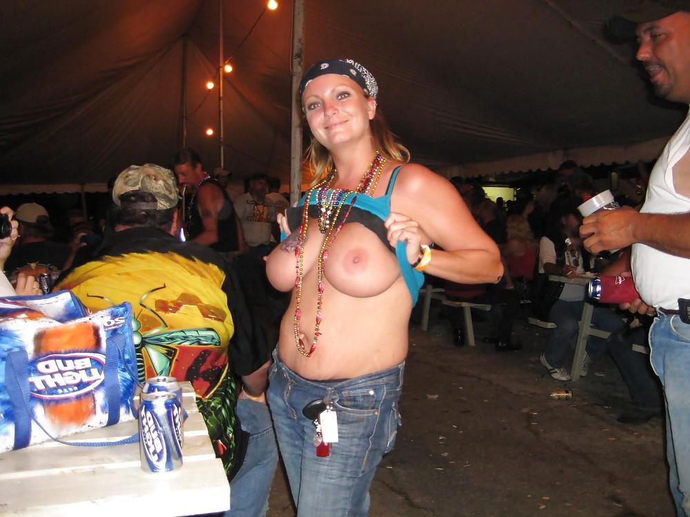 24P Amateur with tits out 3.