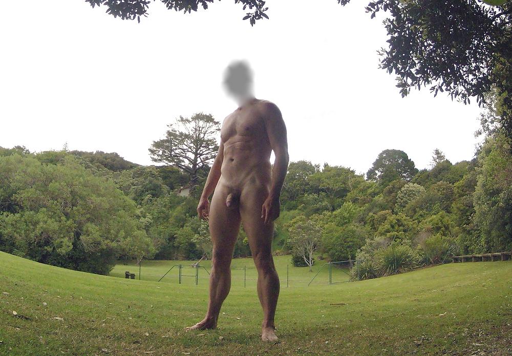 12P I love being caught naked in public!