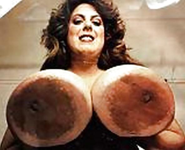 25P Huge boobs world