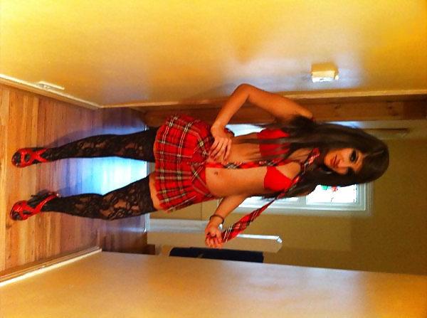 14P Smoking hot uk indian girl 