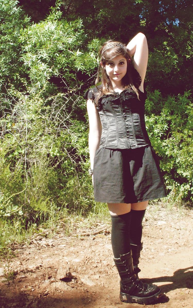 22P French girl with New rock boots