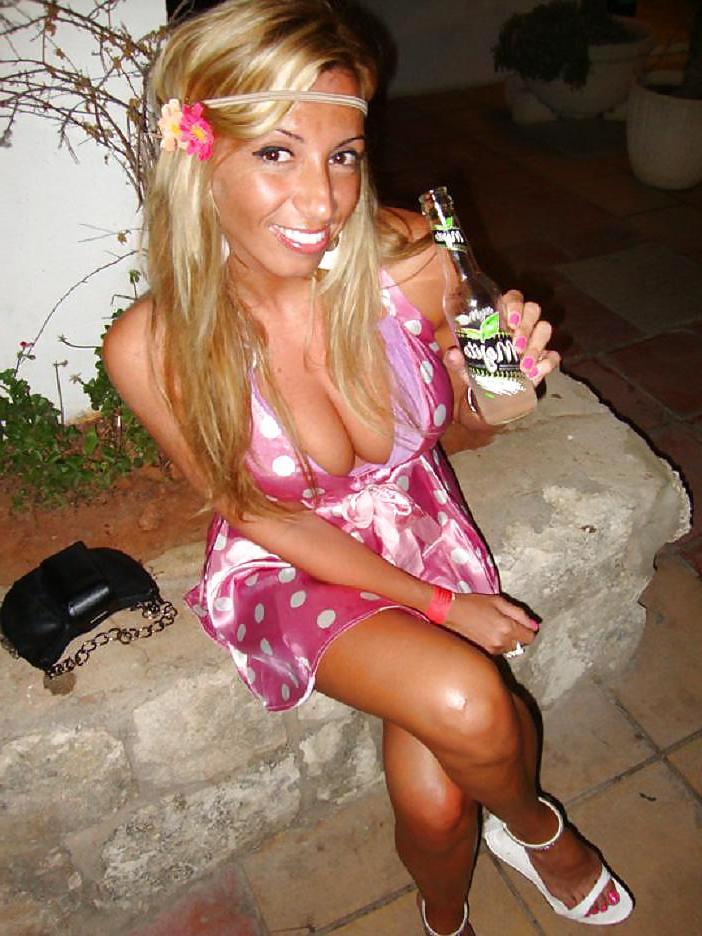 21P Hungarian girl: Dora