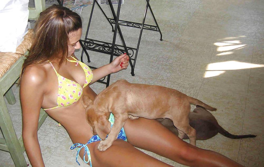 25P Sexy phone photos sent to me.