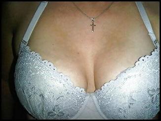 25P Sexy phone photos sent to me.