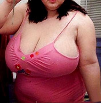 24P More mature big Boobies