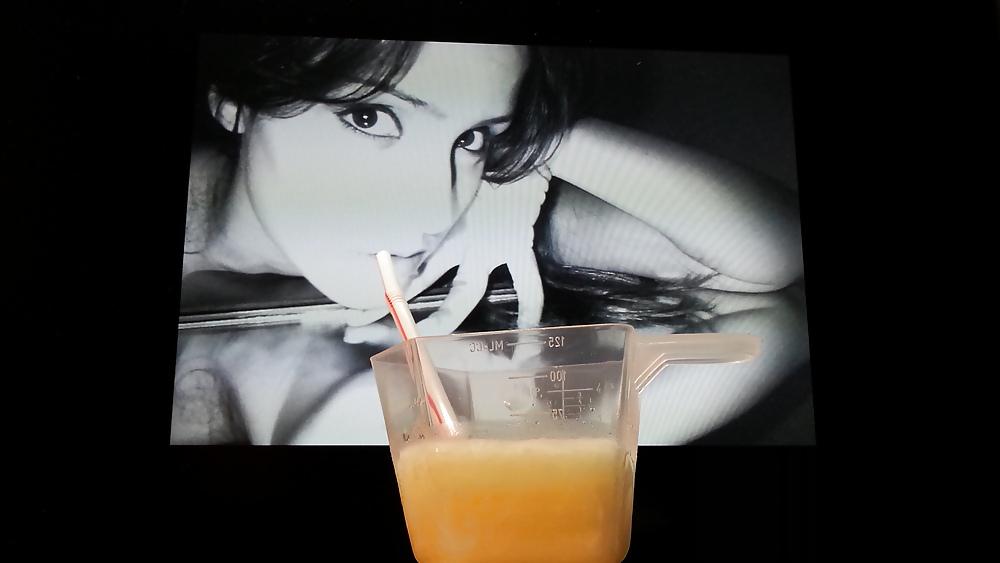 10P 60 ml sperm 7 cumshots for sandramonica to drink!
