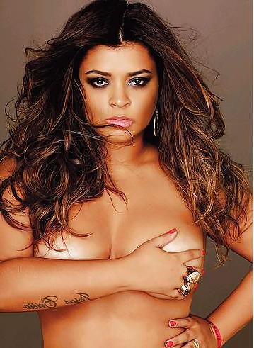 25P More musician - singers with big boobs (more than 100 pics)