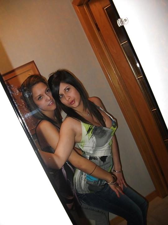 22P Some Random Cleavage Babes