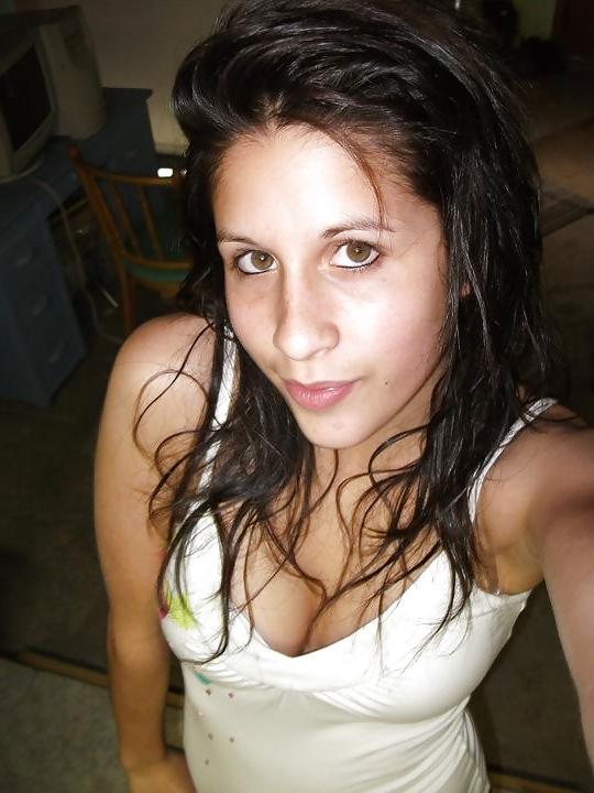 22P Some Random Cleavage Babes