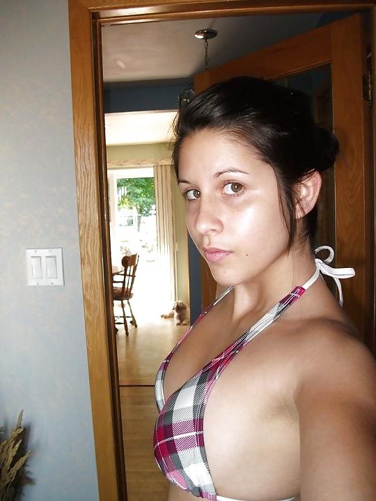 22P Some Random Cleavage Babes