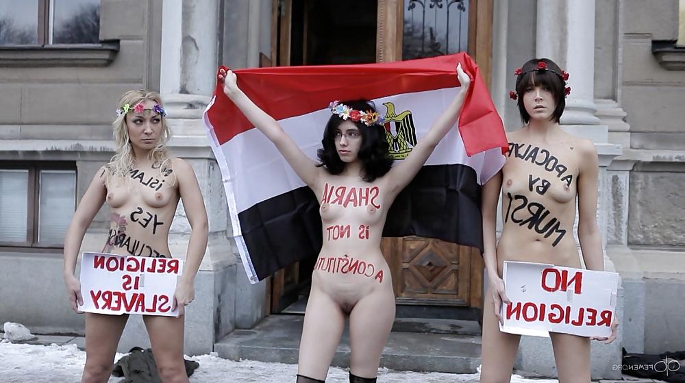 8P Egyptian nude - Aliaa Al Mahdi