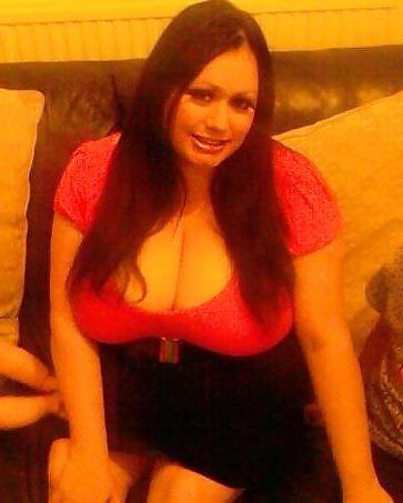 20P Huge Tits, Tight Tops 22