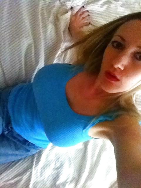 20P Huge Tits, Tight Tops 22