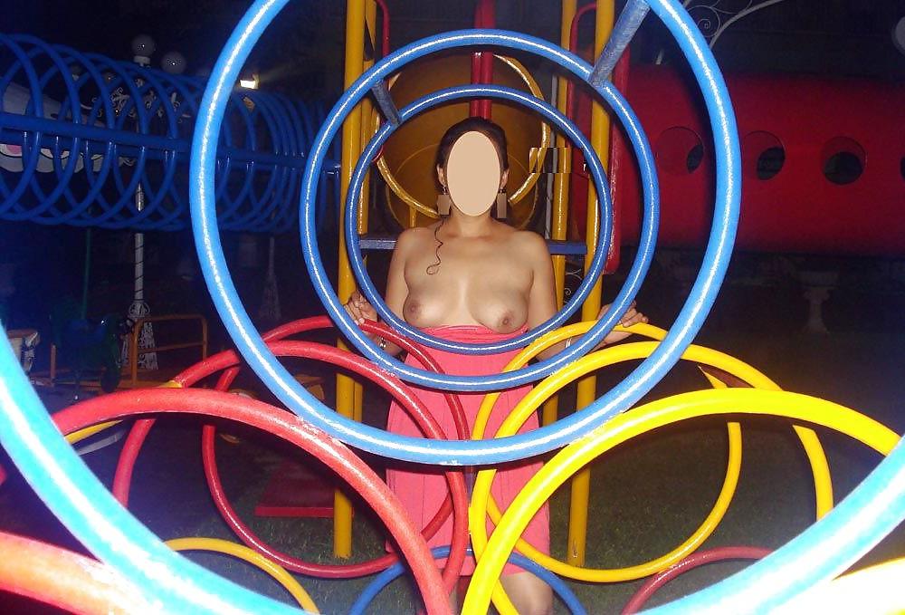 11P Indian wife outdoor pics