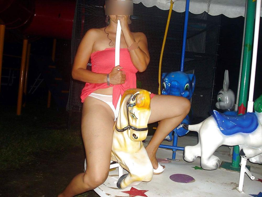 11P Indian wife outdoor pics