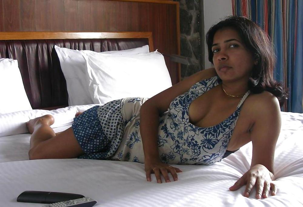 10P Indische Tante spielt